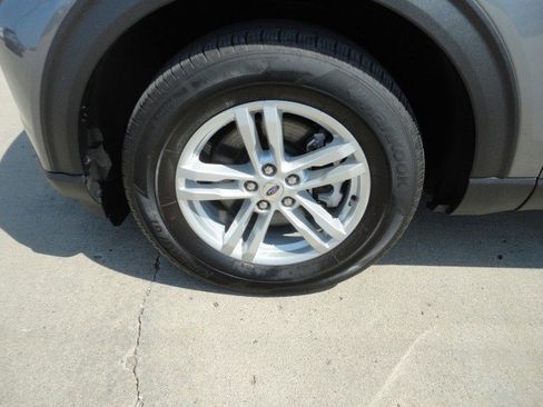 Used 2023 Ford Explorer XLT w/ Equipment Group 202A image 2