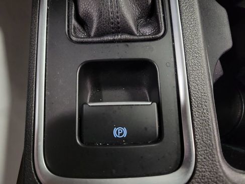 Used 2018 Ford Escape SE AWD/4WD image 17