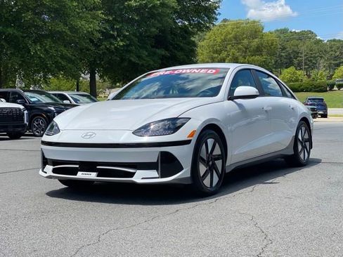 Used 2025 Hyundai Ioniq 6 SE image 3