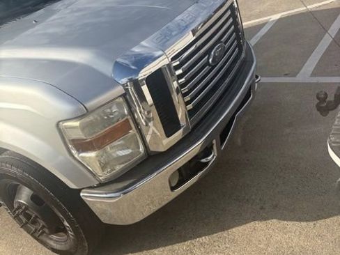 Used 2010 Ford F350 Lariat image 13