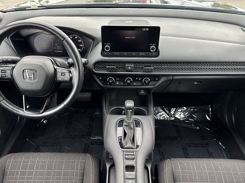 Used 2025 Honda HR-V Sport image 10