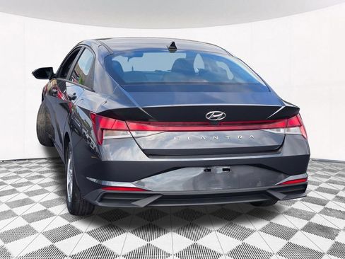Used 2023 Hyundai Elantra SE w/ Cargo Package FWD image 20