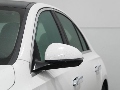 New 2026 Mercedes-Benz E 350 4MATIC Sedan image 12