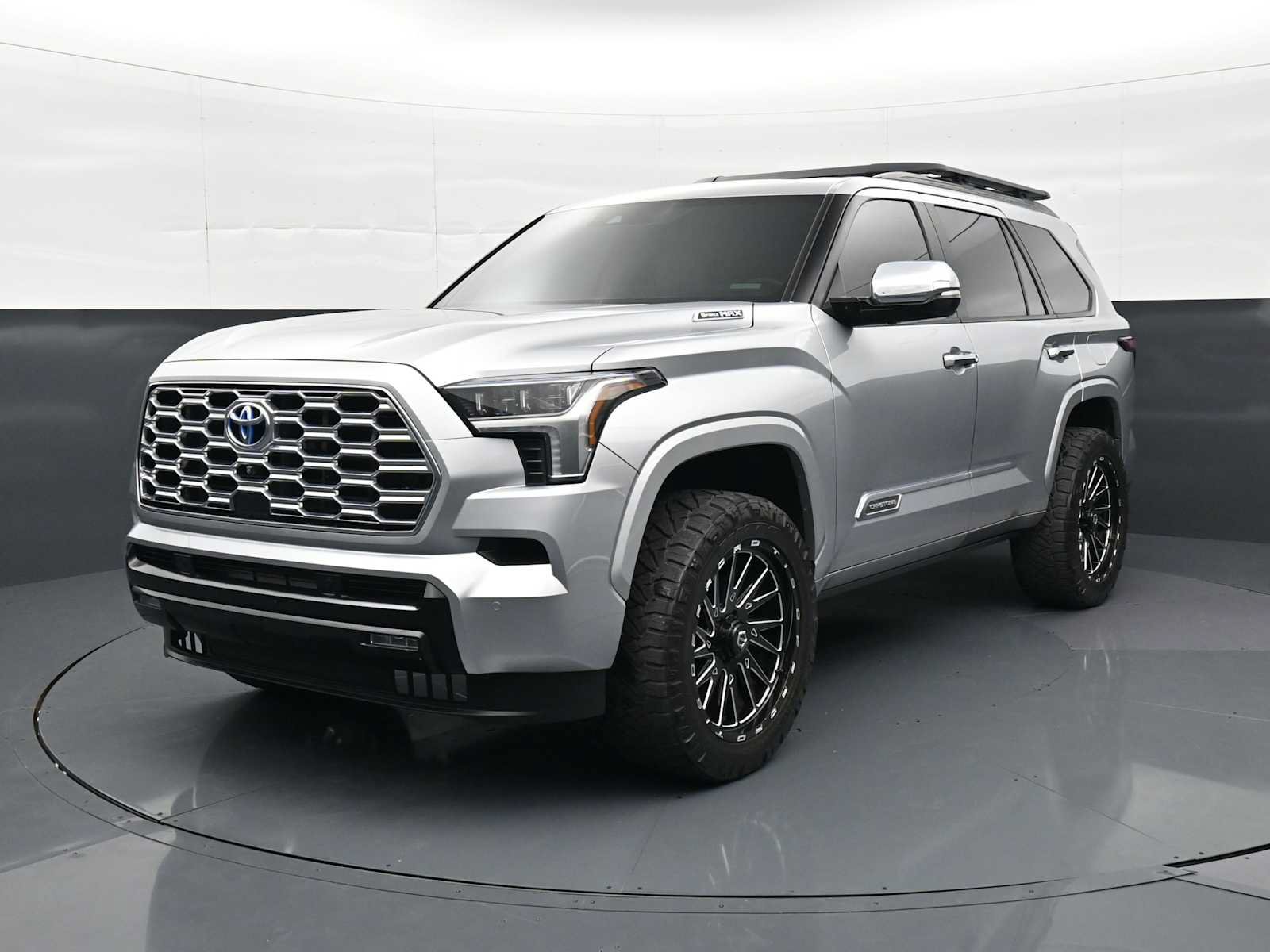 Used 2024 Toyota Sequoia Capstone AWD/4WD image 1