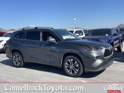 Used 2021 Toyota Highlander XLE