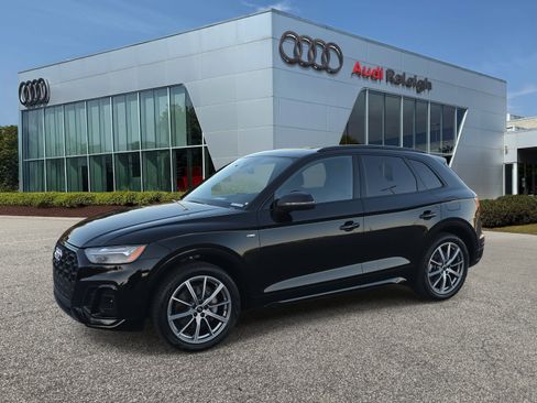 Certified 2023 Audi Q5 e Prestige image 1