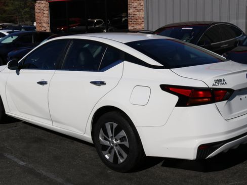 Used 2020 Nissan Altima 2.5 S image 6