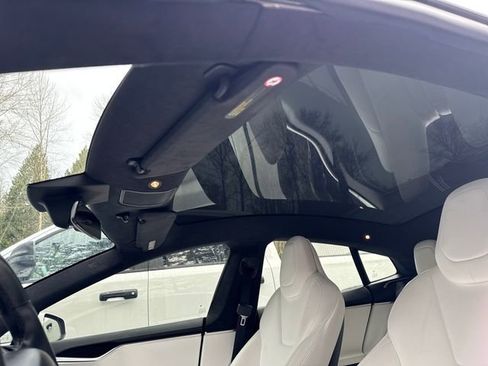 Used 2018 Tesla Model S 75D image 27