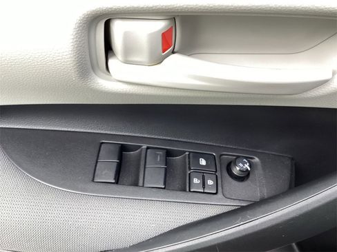 Used 2024 Toyota Corolla LE image 17