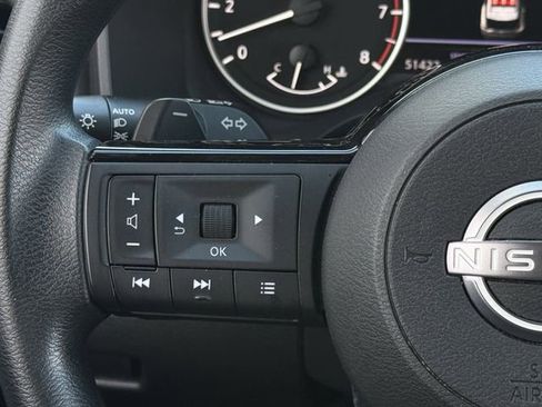 Used 2023 Nissan Rogue SV image 13