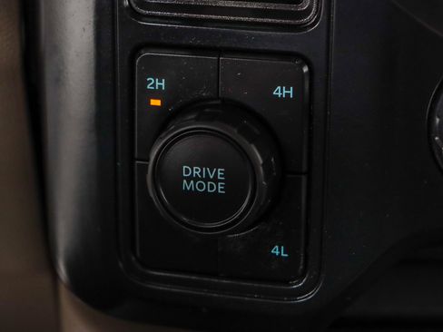 Used 2025 Ford F450 Platinum w/ Platinum Plus Package image 23