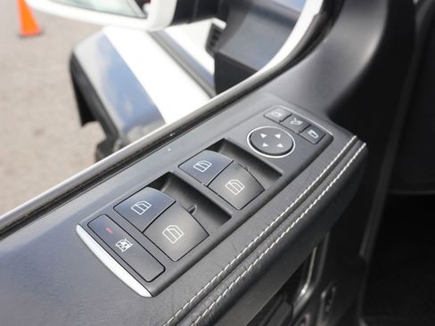 Used 2018 Mercedes-Benz G 550 Squared image 41