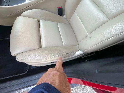 Used 2016 Mercedes-Benz GLA 250 GLA 250 Sport Utility 4D image 16