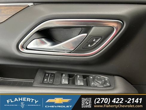 Used 2024 Chevrolet Tahoe Premier w/ Advanced Technology Package AWD/4WD image 23