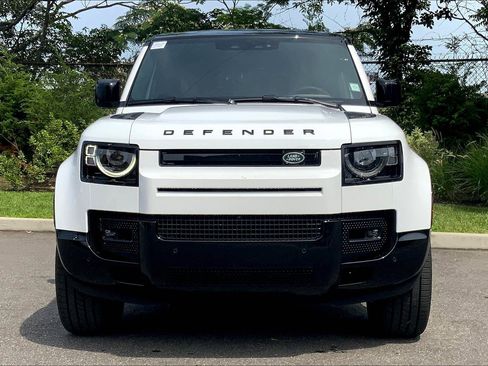 New 2025 Land Rover Defender 130 V8 image 3