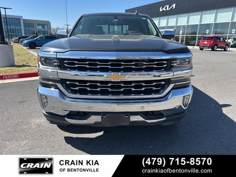 Used 2018 Chevrolet Silverado 1500 LTZ w/ Sport Package image 7