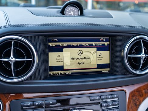 Used 2016 Mercedes-Benz SL 63 AMG image 26