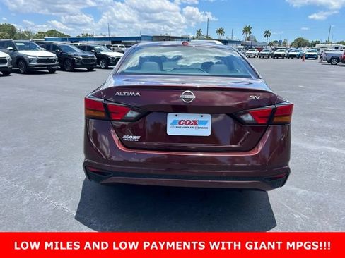 Used 2023 Nissan Altima 2.5 SV FWD image 4