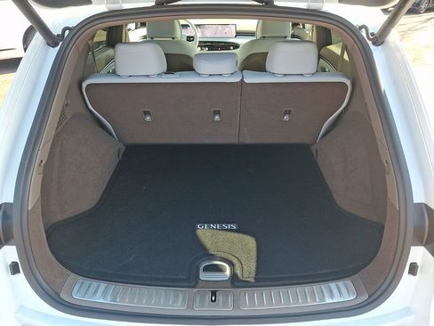 Used 2026 Genesis GV70 2.5T Advanced image 19