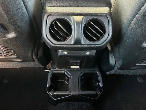 Used 2020 Jeep Gladiator Rubicon image 41