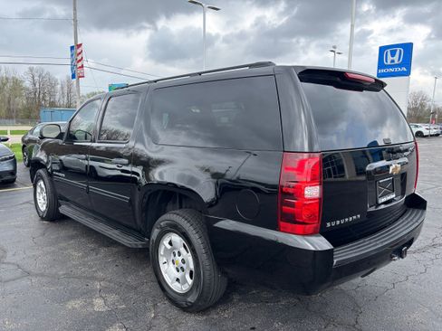 Used 2010 Chevrolet Suburban LS RWD image 8