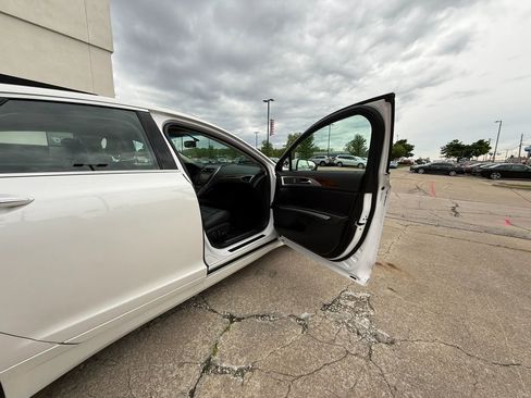 Used 2014 Lincoln MKZ AWD w/ Equipment Group 102A Reserve image 23