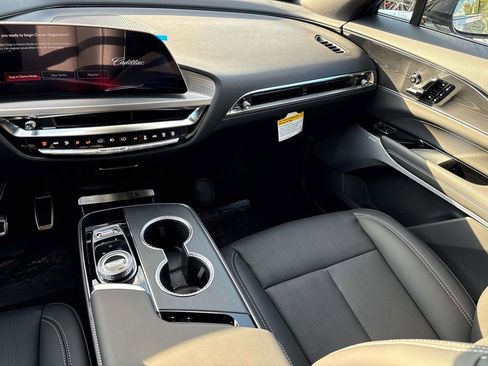 New 2026 Cadillac Lyriq V image 13