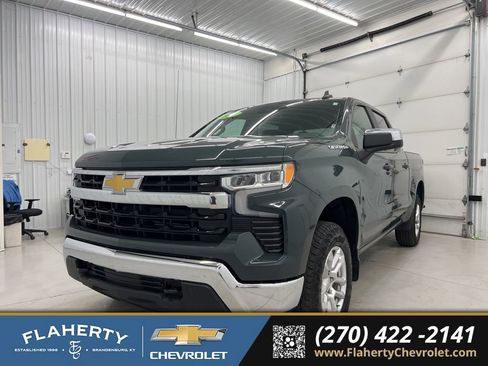 Used 2025 Chevrolet Silverado 1500 LT AWD/4WD image 6