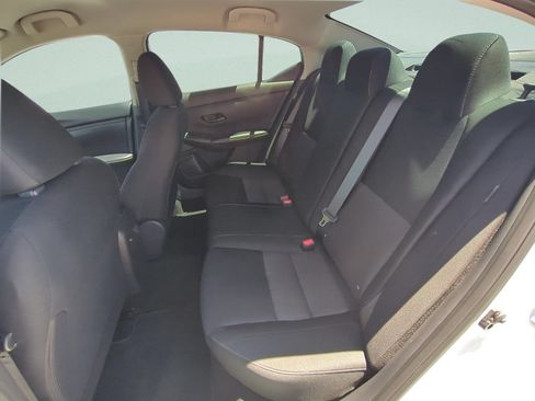 Certified 2025 Nissan Sentra SV FWD image 9