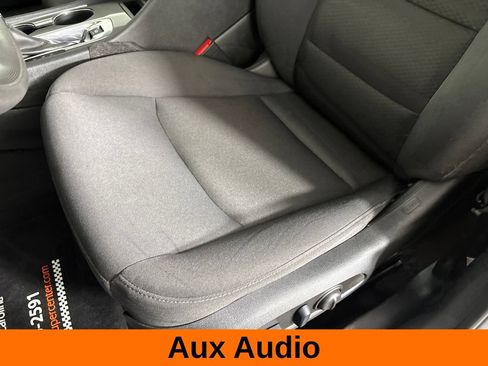 Used 2025 Chevrolet Malibu LT FWD image 11