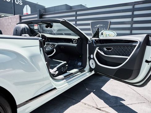 Used 2024 Bentley Continental GT Speed AWD/4WD image 25