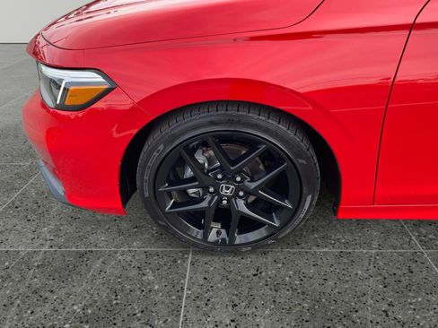 Used 2025 Honda Civic Sport image 14