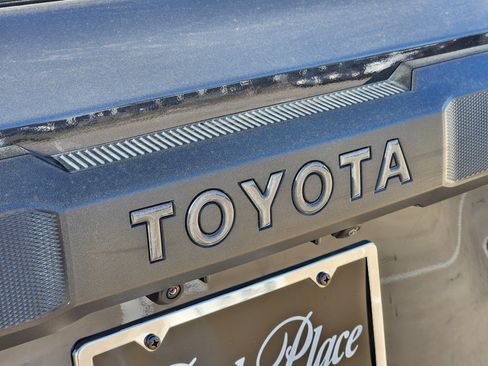Used 2025 Toyota 4Runner Trailhunter image 8