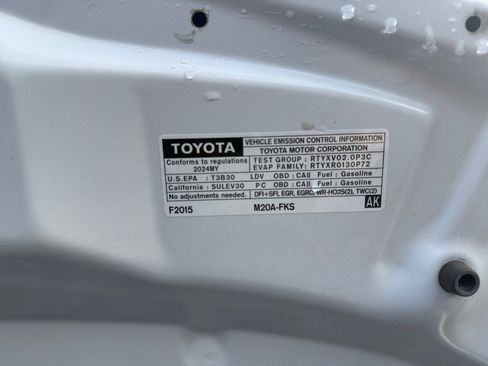 Used 2024 Toyota Corolla LE image 26