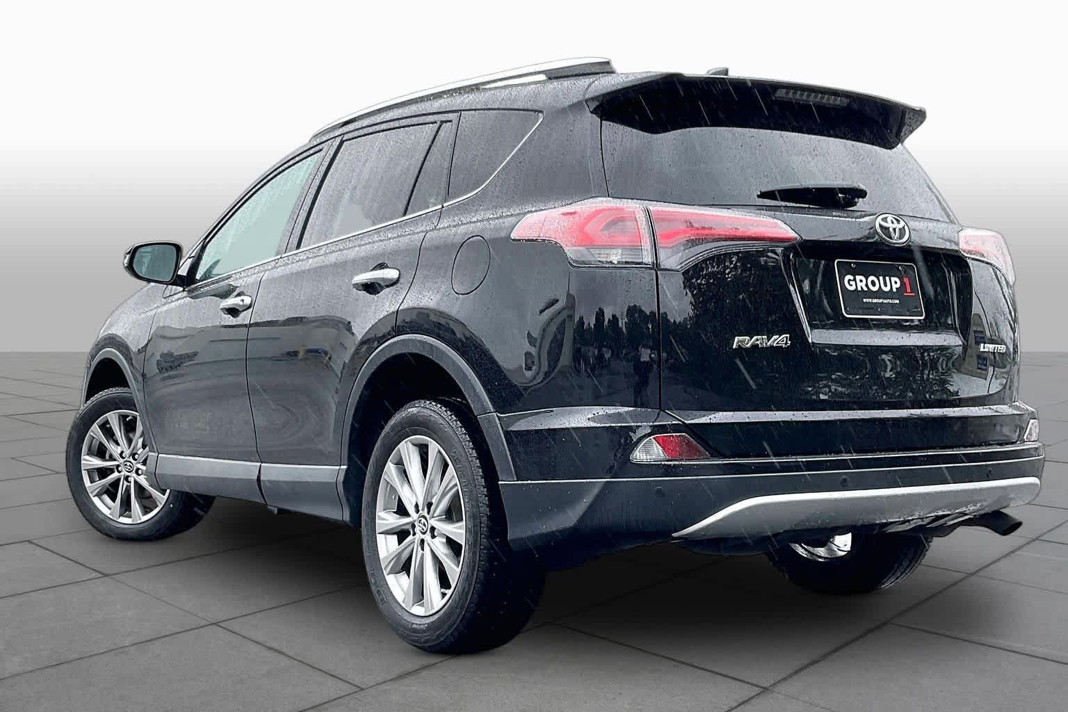 Used 2016 Toyota RAV4 Limited FWD image 11