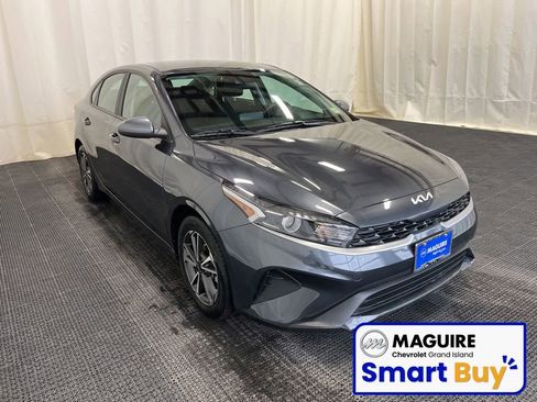 Used 2023 Kia Forte LXS image 27