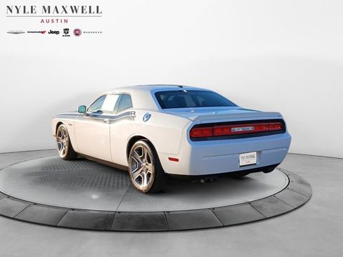 Used 2013 Dodge Challenger R/T RWD image 14