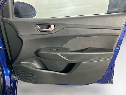 Used 2022 Hyundai Accent SE image 28