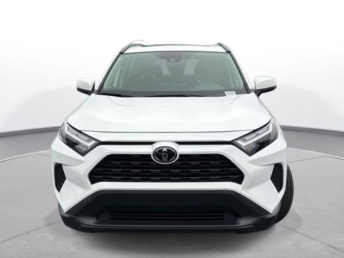 Used 2025 Toyota RAV4 XLE w/ Convenience Package image 3