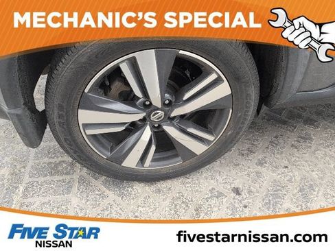 Used 2021 Nissan Rogue SL FWD image 13