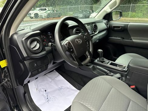 Used 2021 Toyota Tacoma SR RWD image 9