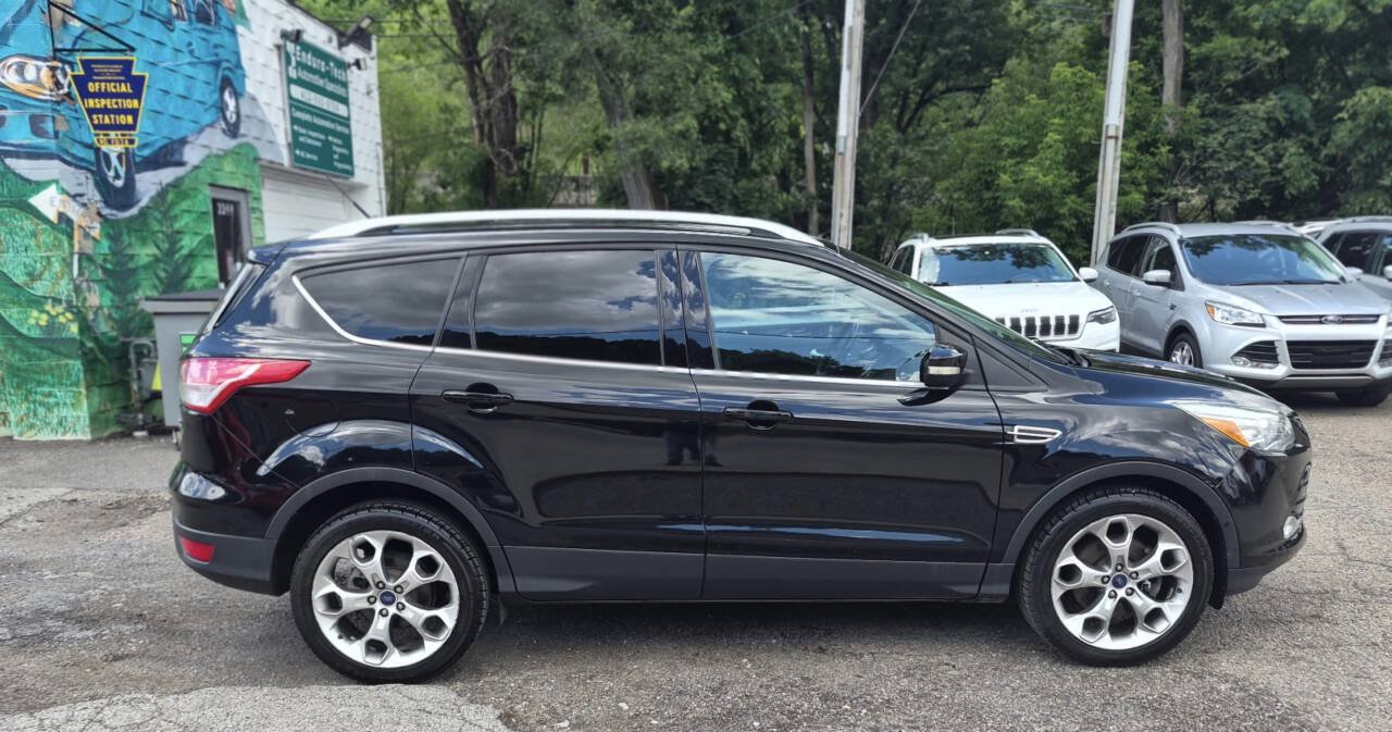 Used 2016 Ford Escape Titanium w/ Equipment Group 301A AWD/4WD image 1