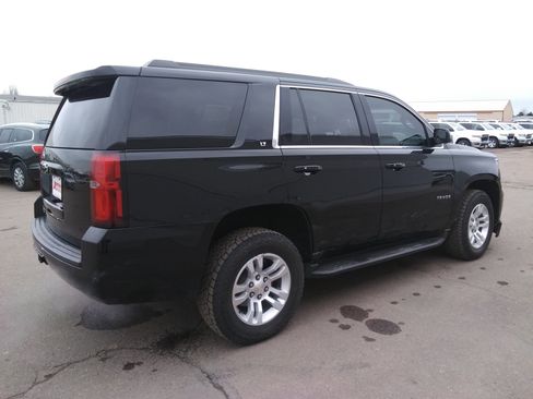 Used 2015 Chevrolet Tahoe LT w/ Luxury Package image 5