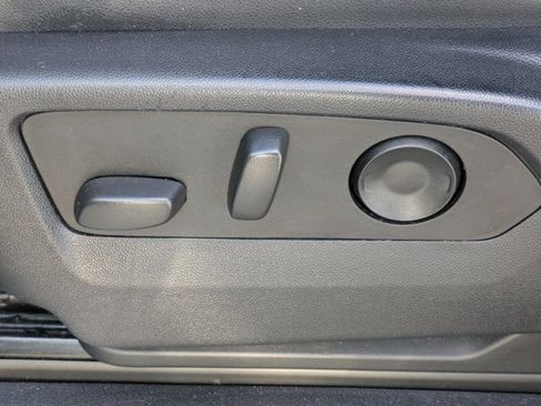 Used 2023 Chevrolet Tahoe LT image 17