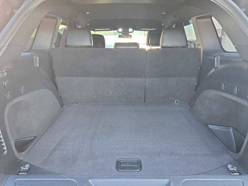 Used 2019 Jeep Grand Cherokee Laredo image 30