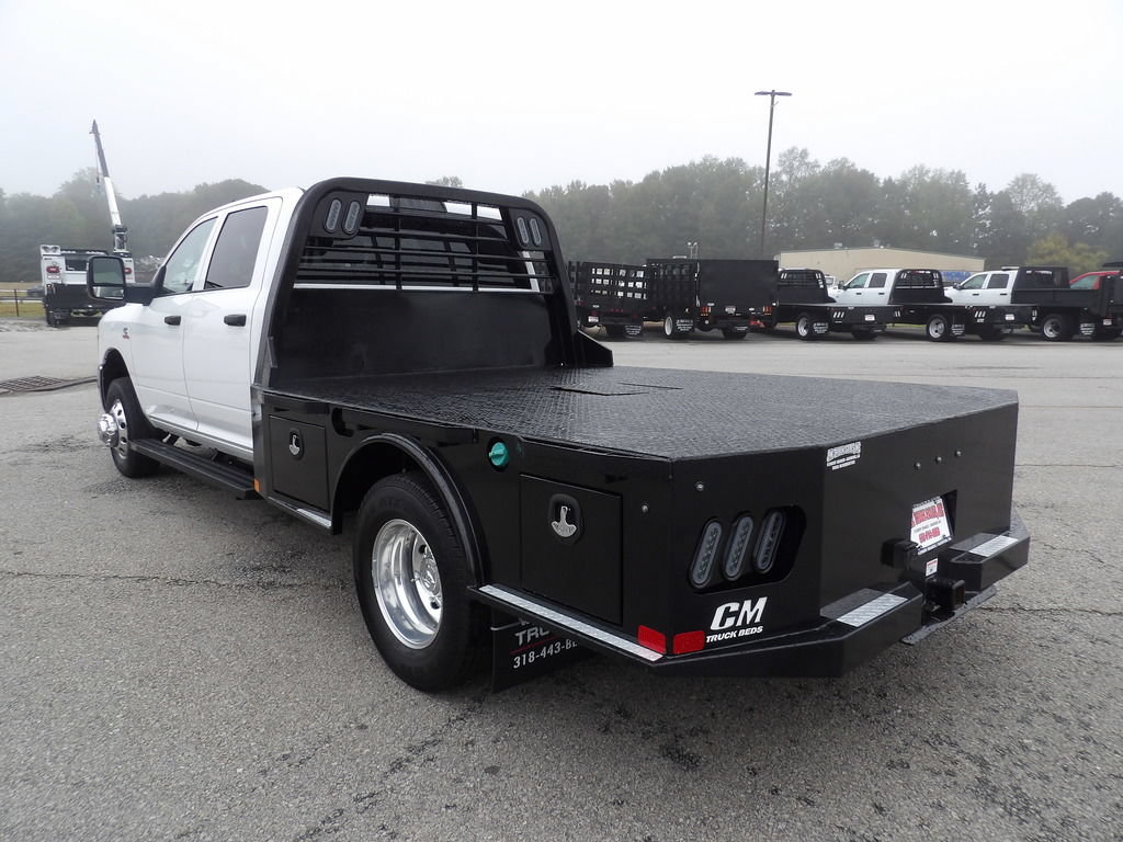Used 2026 RAM 3500 Tradesman w/ Chrome Appearance Group AWD/4WD image 4