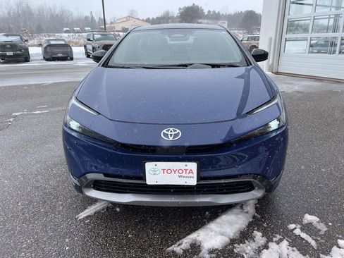Used 2025 Toyota Prius XLE image 20