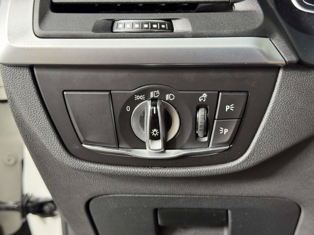Used 2022 BMW X3 xDrive30i w/ Convenience Package AWD/4WD image 19
