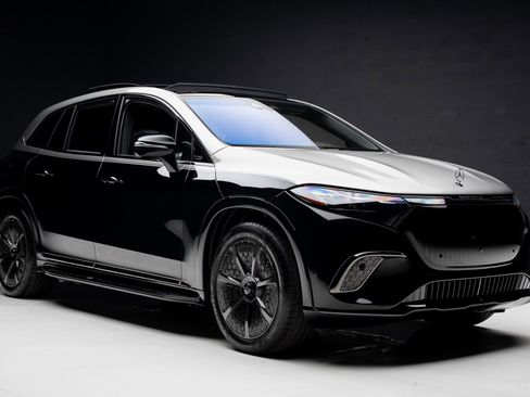 Used 2024 Mercedes-Benz Maybach EQS 680 4MATIC image 86