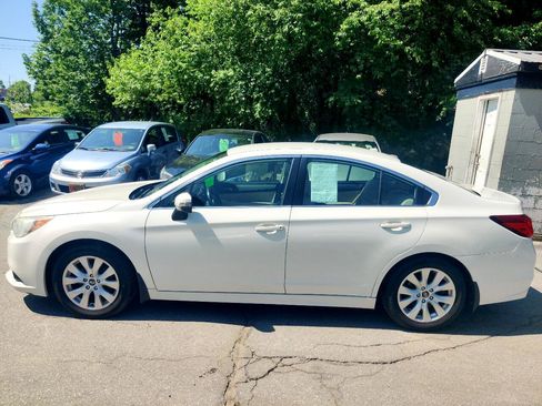 Used 2015 Subaru Legacy 2.5i Premium image 3